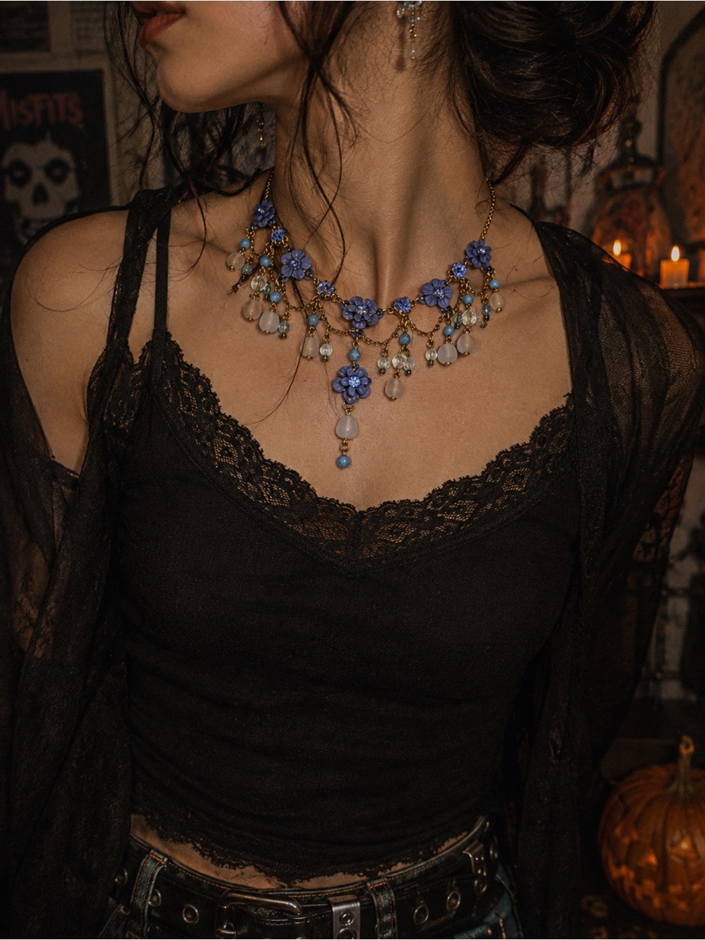 Blue floral necklace with blue flowers and light blue beads# vintage#floral #bea